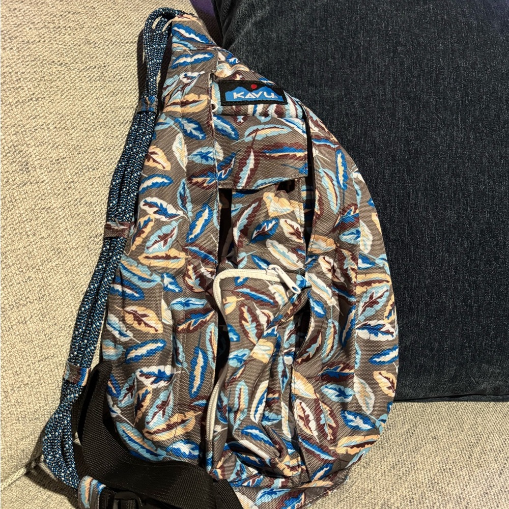 KAVU Leaf Pattern Rope Sling Bag - Blue, Brown, Tan